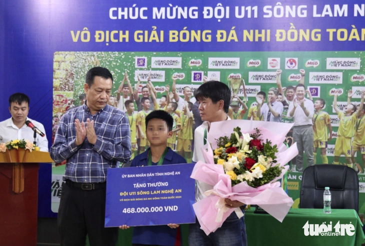 Nghệ An không chi gần nửa tỉ đồng thưởng U11 SLNA sau lùm xùm gian lận tuổi - Ảnh 1.