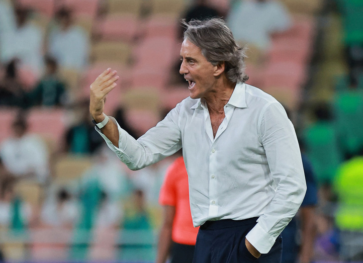 HLV Mancini bị Saudi Arabia sa thải sau thành tích kém ở vòng loại World Cup - Ảnh 1.