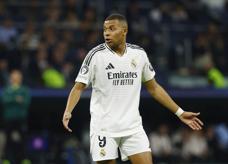 Mbappe tịt ngòi, Real Madrid lại thua ở Champions League - Ảnh 1.