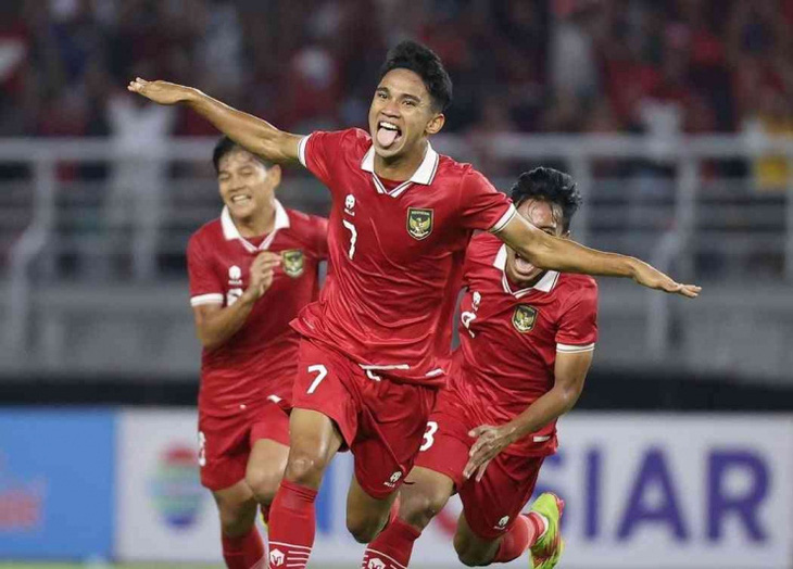 Oxford United đồng ý để ngôi sao tuyển Indonesia dự ASEAN Cup 2024 - Ảnh 1.